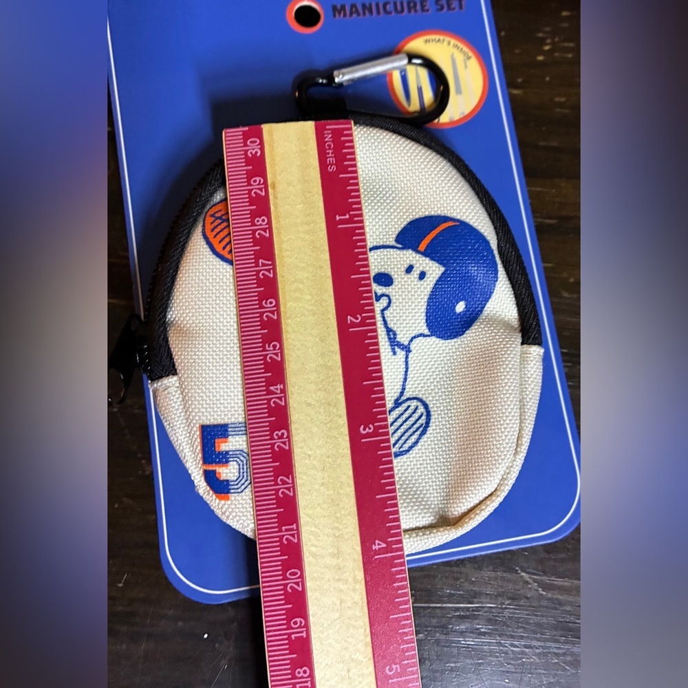 Peanuts White and Blue Manicure Set - Picture 9 of 12